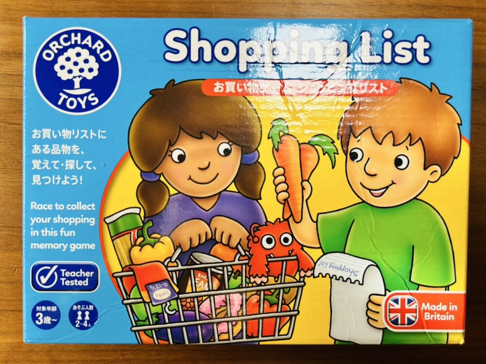 英語でショッピングを楽しむ子供たち